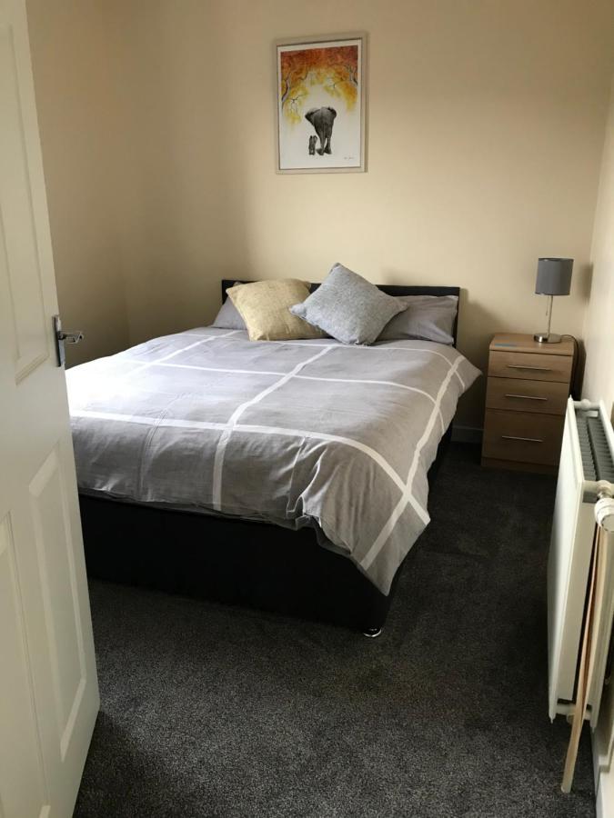 No 5 Newly Refurbished 4 Bedroom House Cononbridge Bagian luar foto